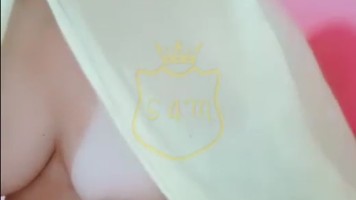 Bokep Jilbab – Mbak Nita Bertudung Kain Kuning Bugil Colok Meki Nih